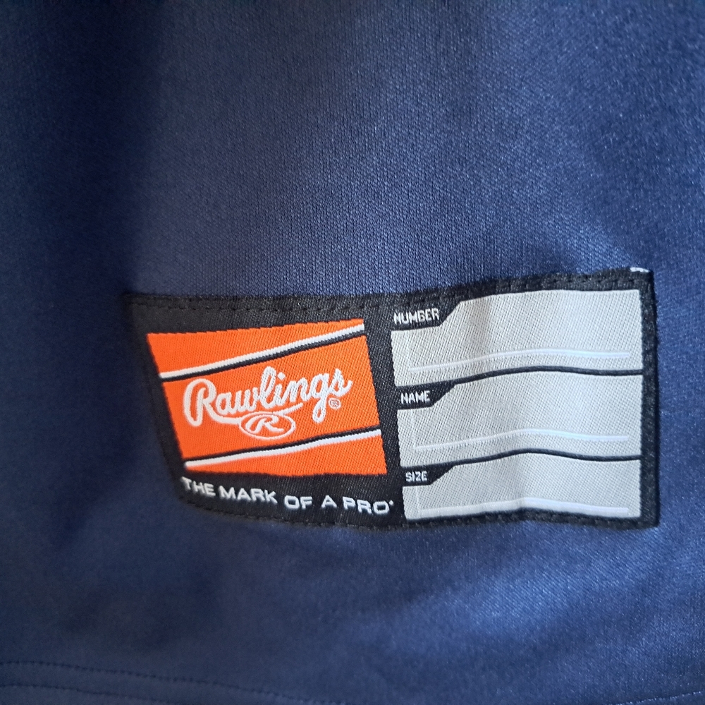 Shirt - Picture 2 of 5